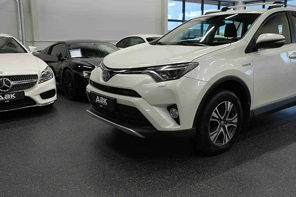 Toyota Rav4 2016 photo 2