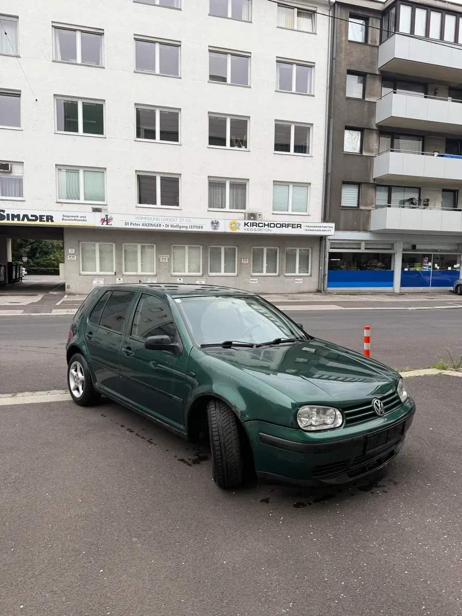 Volkswagen Golf 1999 photo 2
