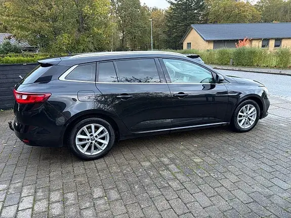 Renault Megane Iv 2017 photo 3