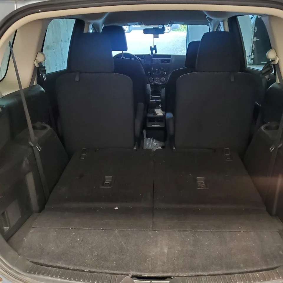 Mazda 5 2012 photo 4