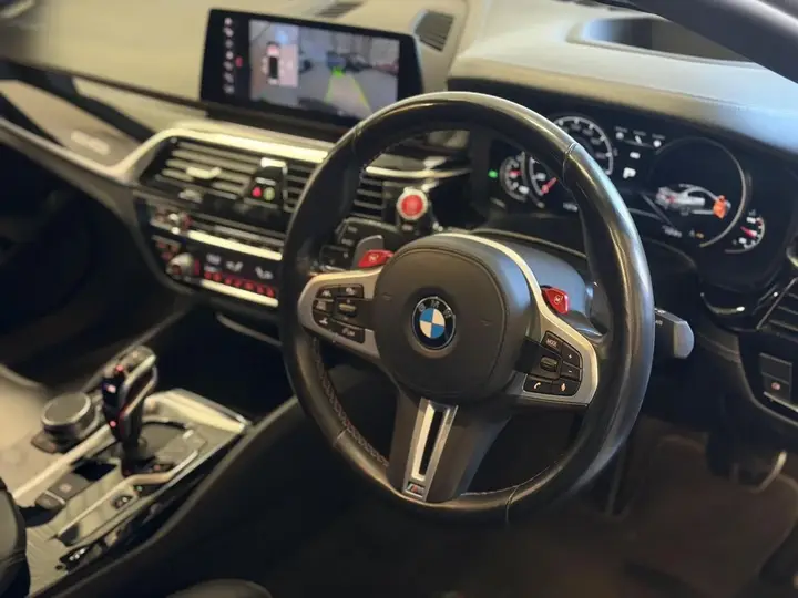 BMW M5 2018 photo 2