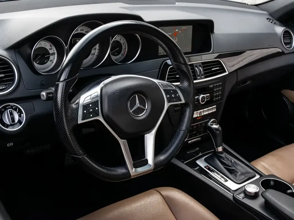 Mercedes-Benz C-Class 2013 photo 3