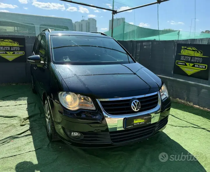 Volkswagen Touran 2010 photo 5