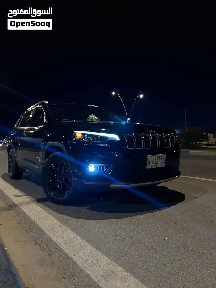 Jeep Cherokee 2019 photo 2