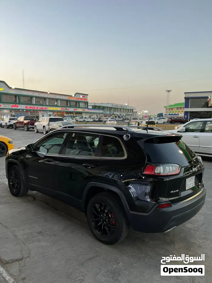 Jeep Cherokee 2019 photo 4