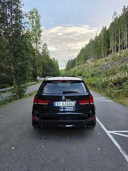 BMW X5 2015 photo 2