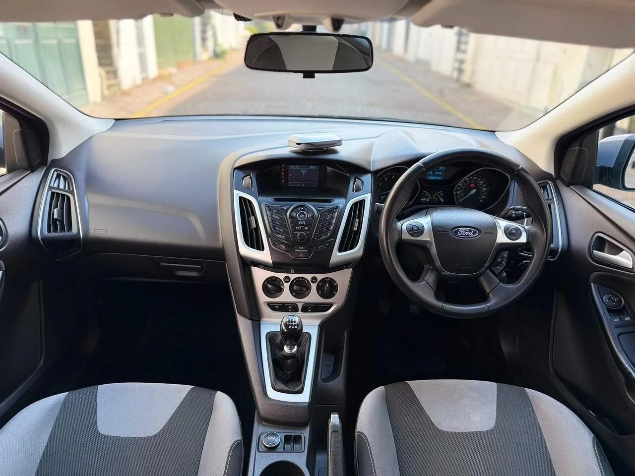 Ford Focus 2012 photo 5