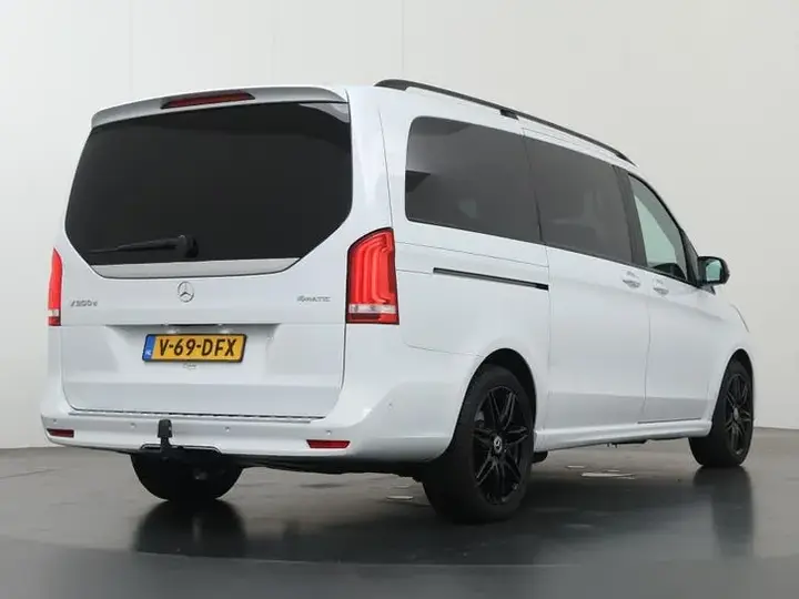 Mercedes-Benz V-Class 2021 photo 2