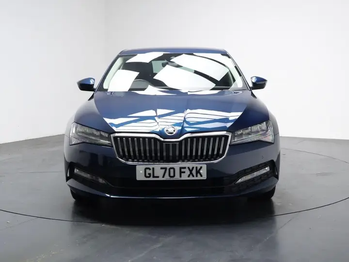 Skoda Superb 2020 photo 5