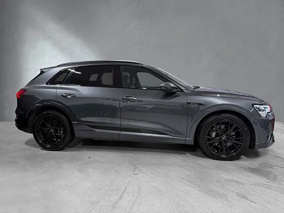 Audi E-Tron 2022 photo 2