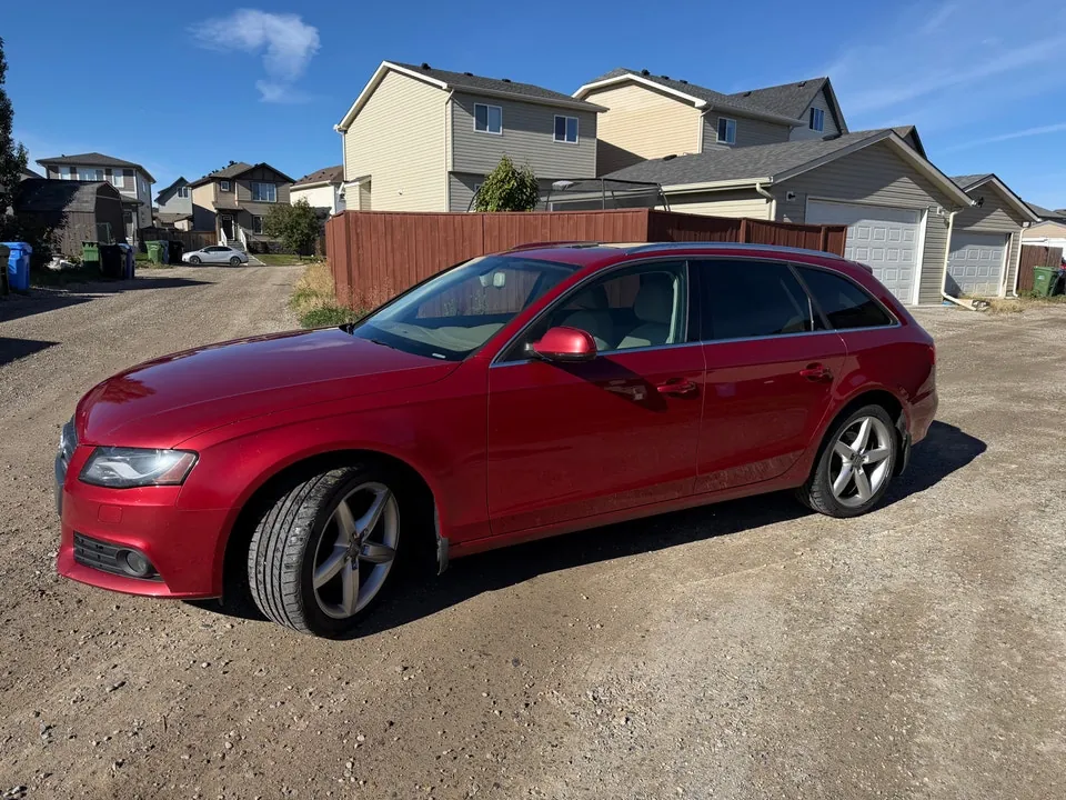 Audi A4 2010 photo 3