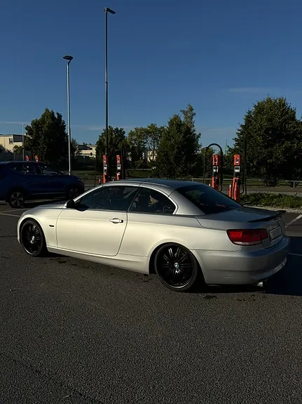 BMW 320I 2008 photo 3
