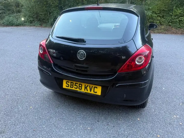 Vauxhall Corsa 2009 photo 3