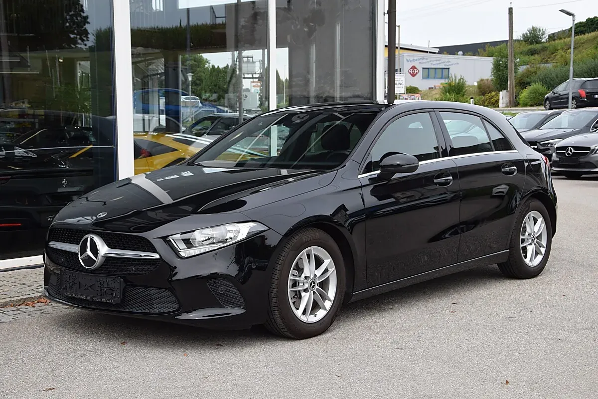 Mercedes-Benz A-Class 2019 photo 2