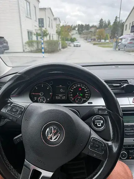 Volkswagen Passat 2010 photo 5