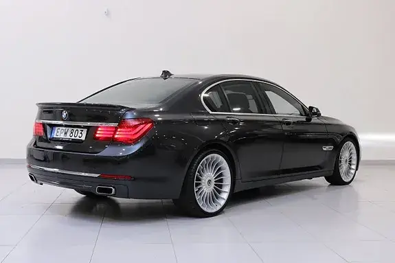 BMW 740D 2012 photo 4