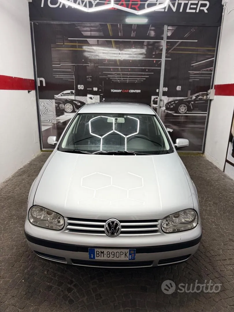 Volkswagen Golf 2000 photo 2
