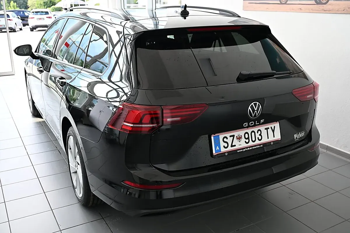 Volkswagen Golf 2026 photo 3