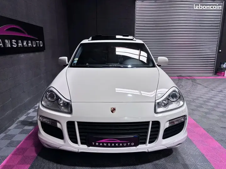 Porsche Cayenne 2008 photo 2