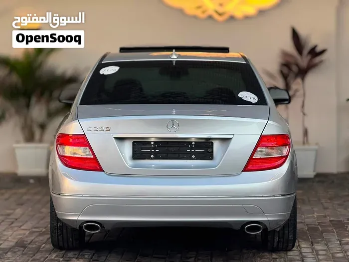 Mercedes-Benz C-Class 2010 photo 3