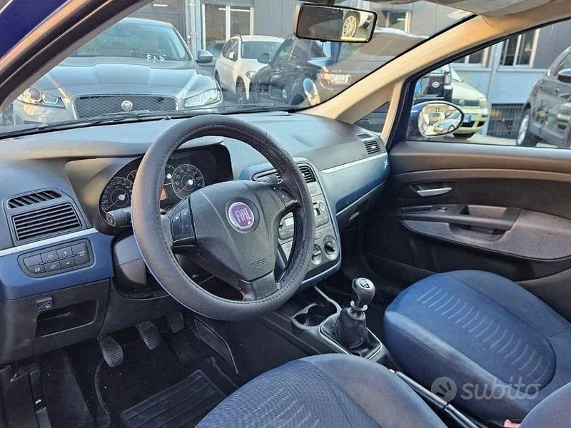 Fiat Grande Punto 2008 photo 4