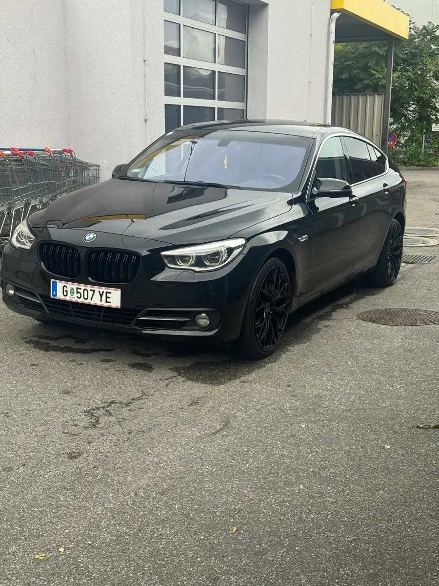 BMW 5 Series 2016 photo 2