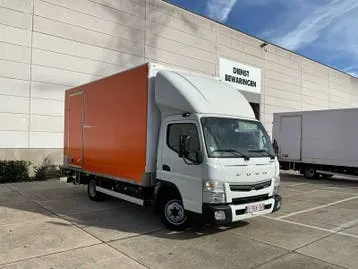 Mitsubishi Fuso Canter 2017 photo 3
