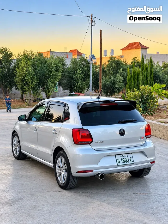 Volkswagen Polo 2016 photo 2