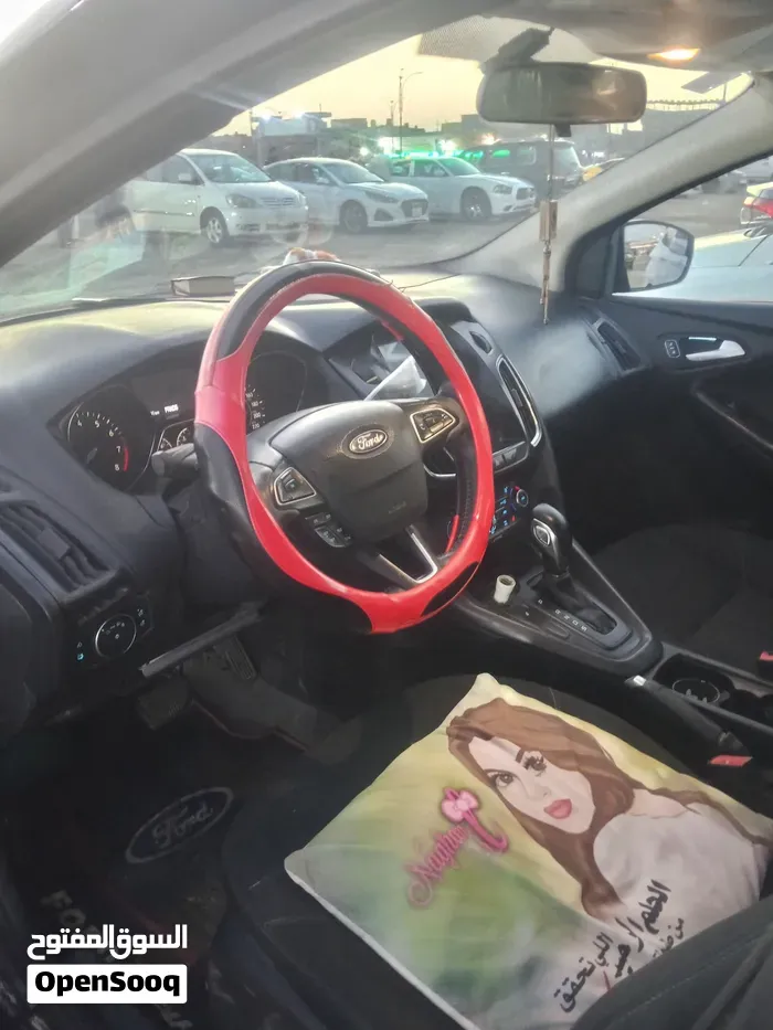 Ford Escort 2017 photo 3
