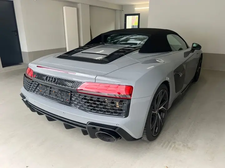 Audi R8 2021 photo 2