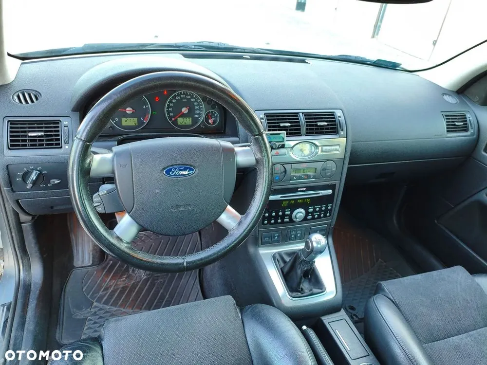 Ford Mondeo 2004 photo 5