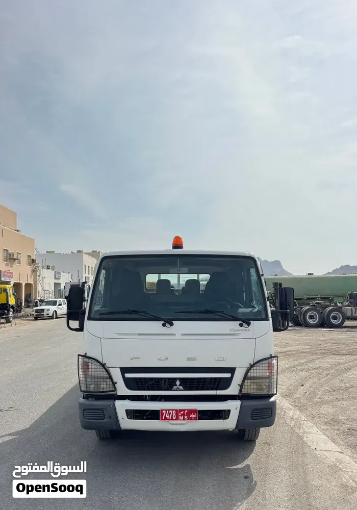 Mitsubishi Canter 2020 photo 2