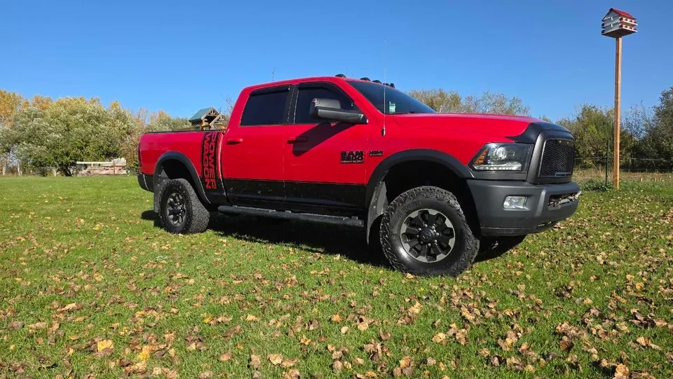 Ram 2500 Power Wagon 2018 photo 2