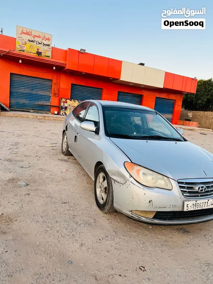 Hyundai Elantra 2000 photo 3