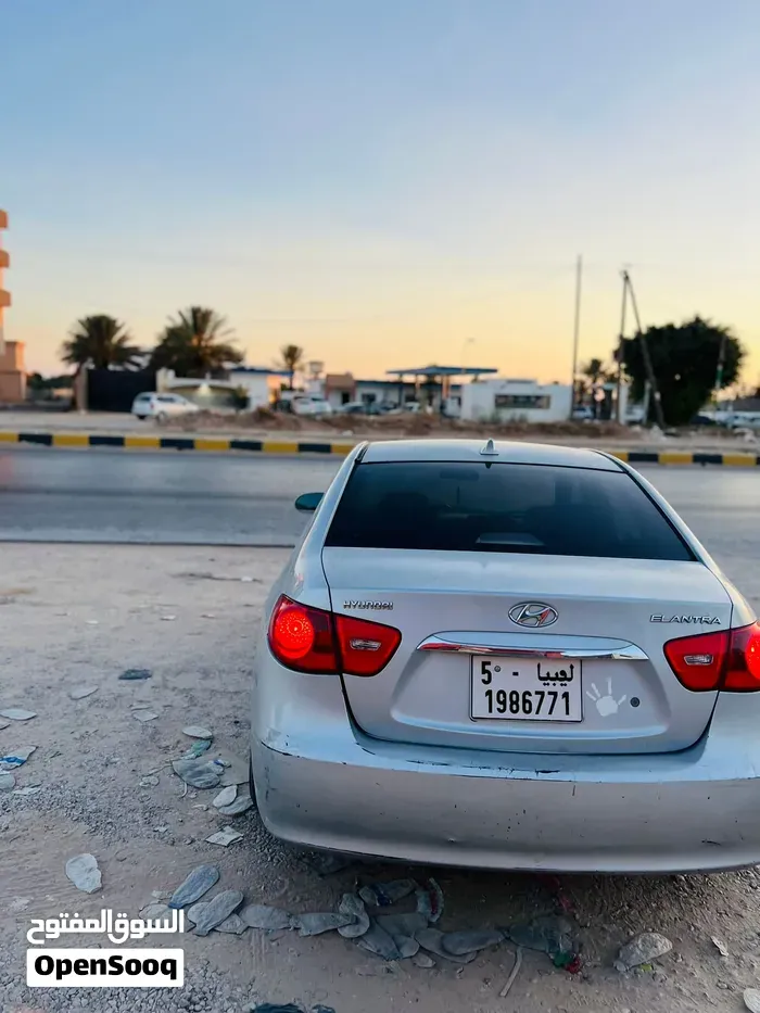 Hyundai Elantra 2000 photo 4