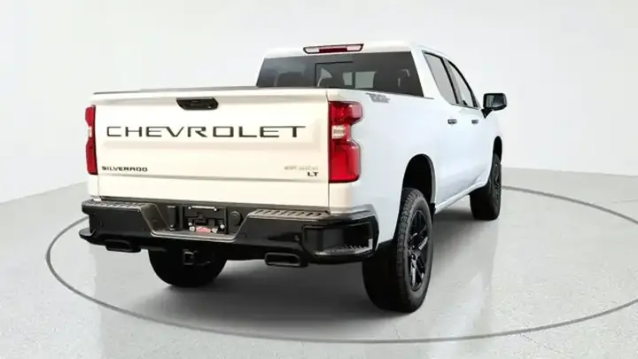 Chevrolet Silverado 1500 2026 photo 3