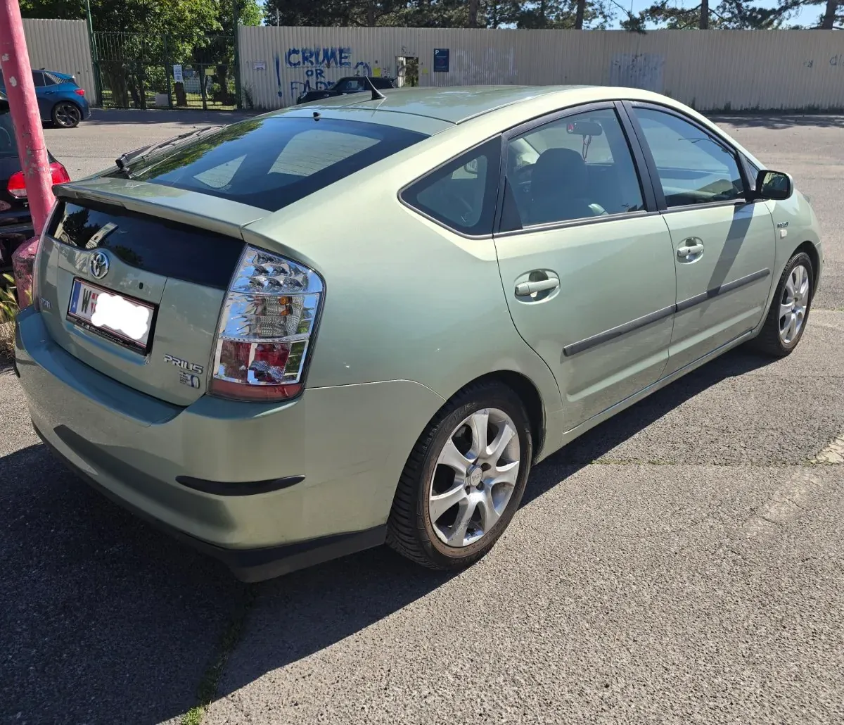 Toyota Prius 2007 photo 2