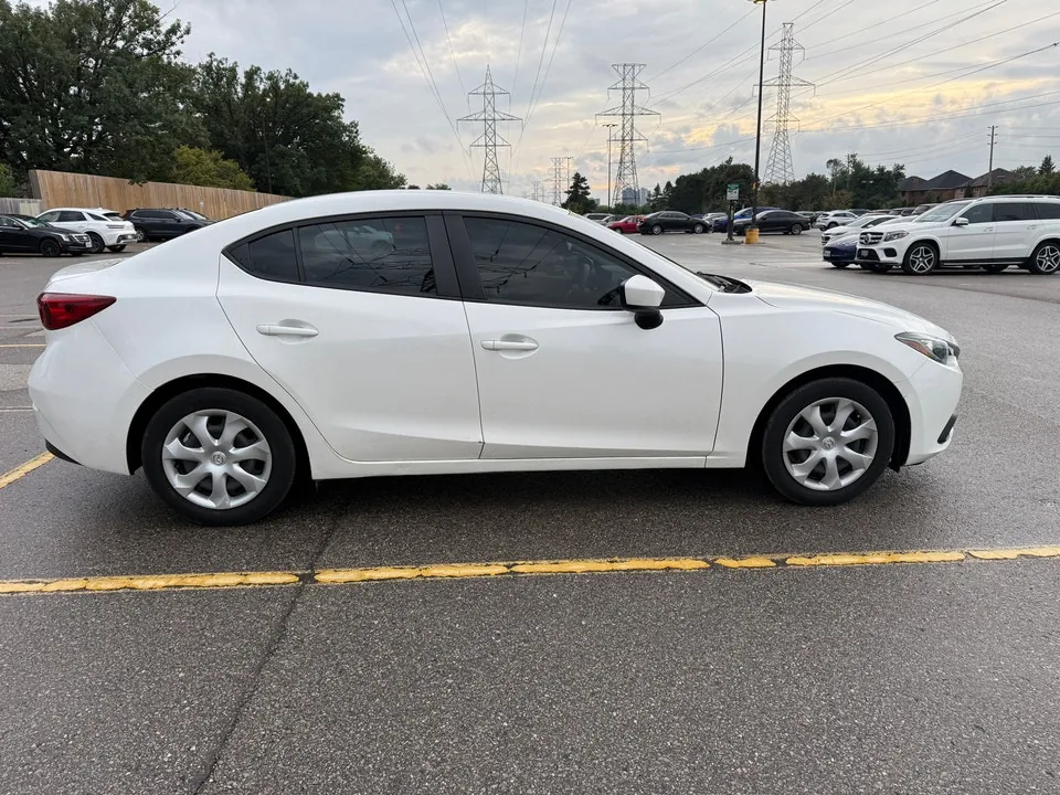Mazda 3 2015 photo 2