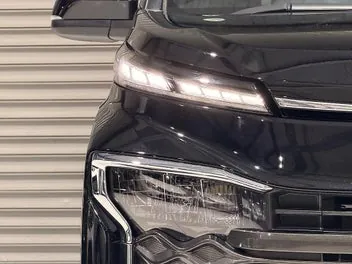 Toyota Voxy 2023 photo 4
