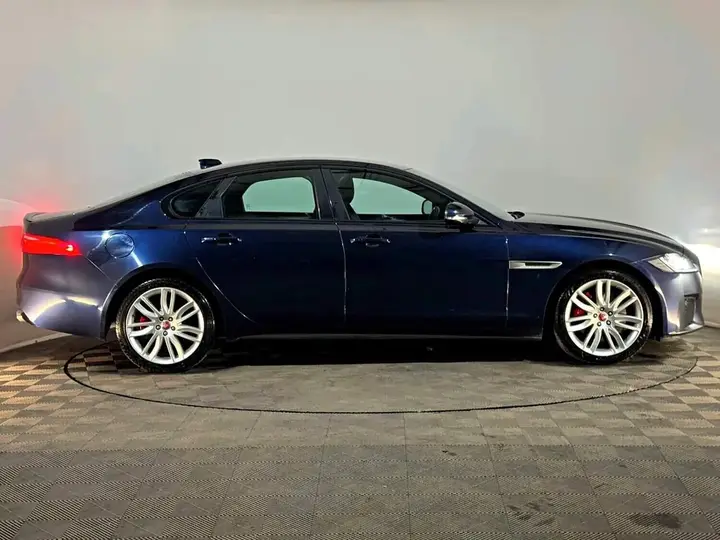 Jaguar Xf 2017 photo 5