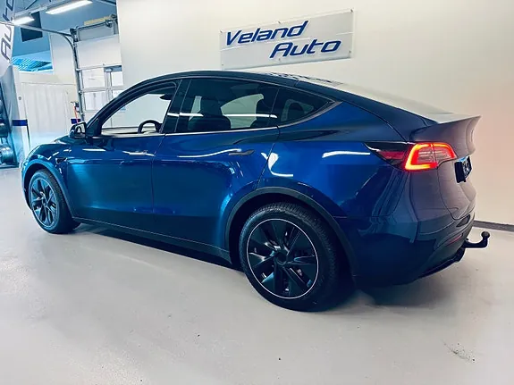 Tesla Model Y 2024 photo 4