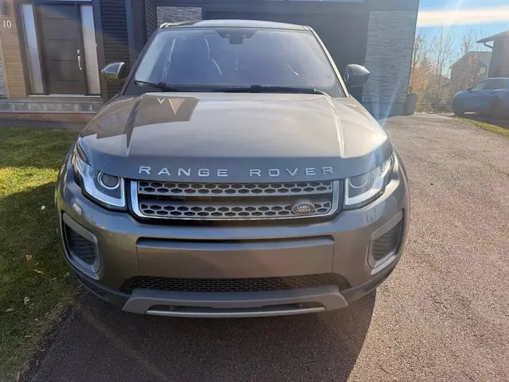Land Rover Range Rover Evoque 2017 photo 2