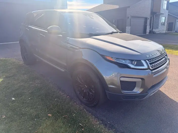 Land Rover Range Rover Evoque 2017 photo 3