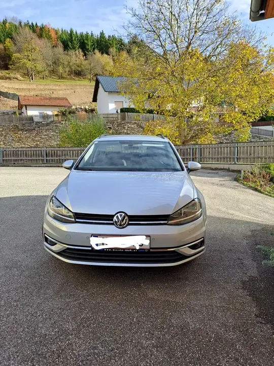 Volkswagen Golf Variant 2018 photo 2