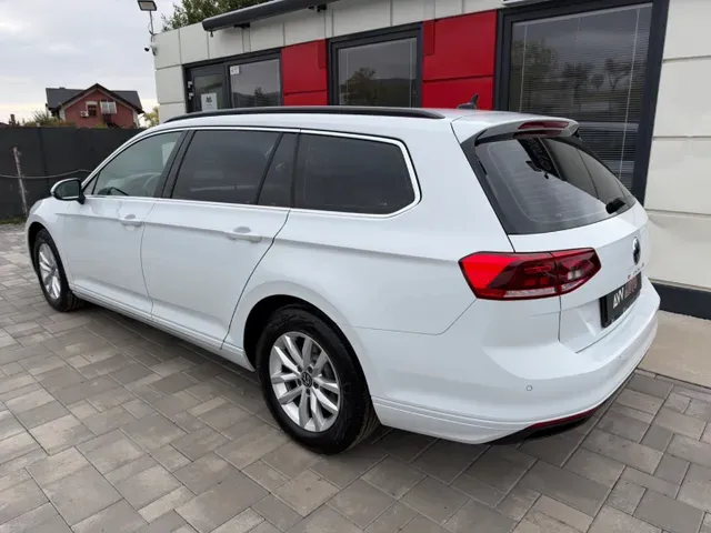 Volkswagen Passat Variant 2022 photo 3