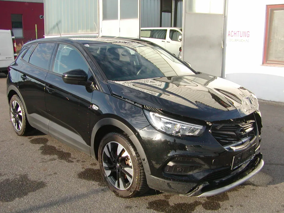 Opel Grandland X 2019 photo 3