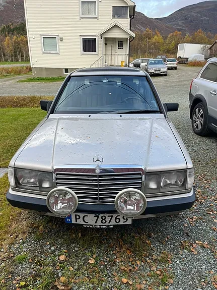 Mercedes-Benz 190 1989 photo 2