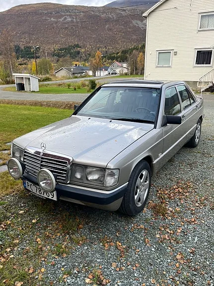 Mercedes-Benz 190