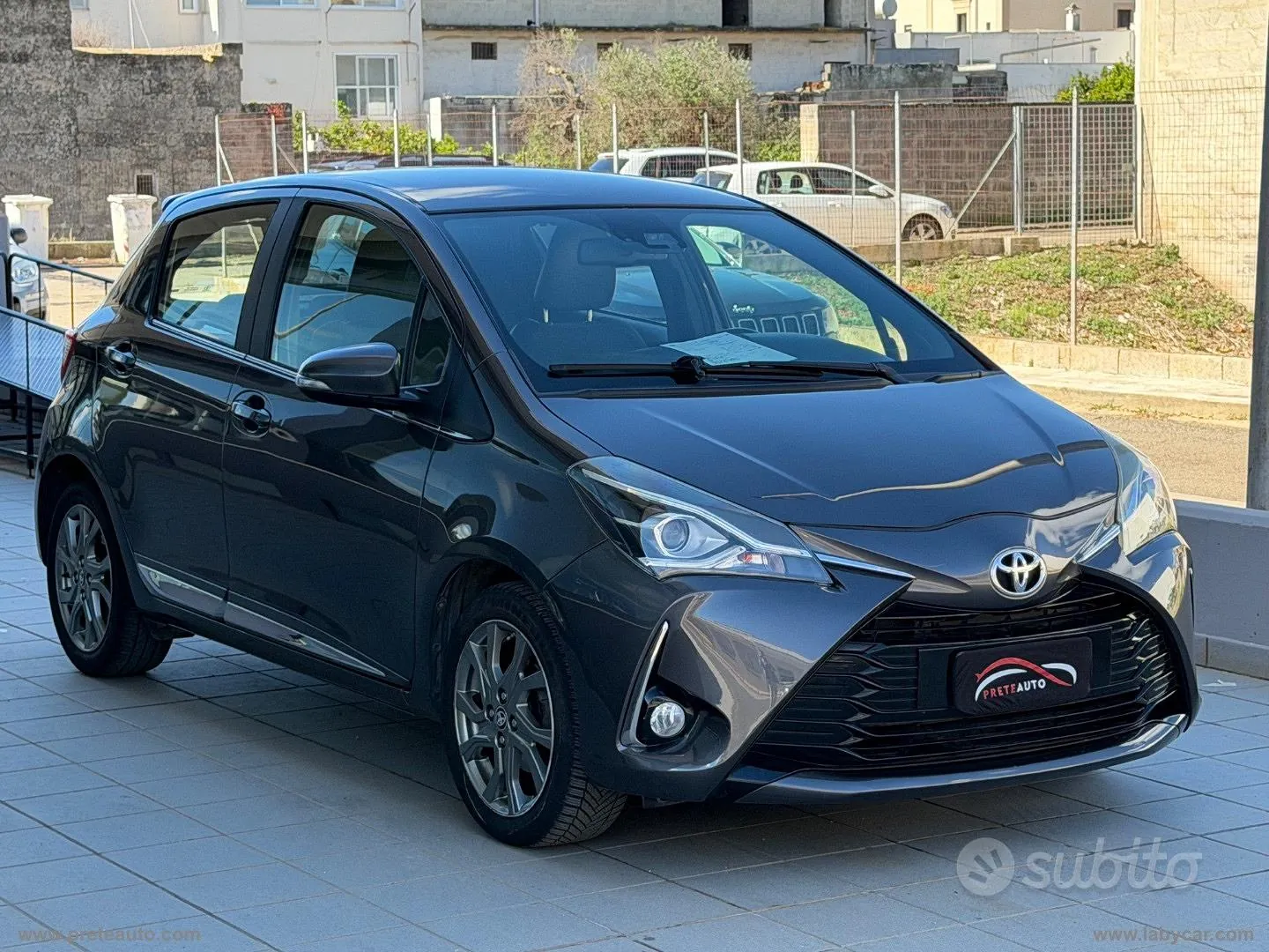 Toyota Yaris 2017 photo 3