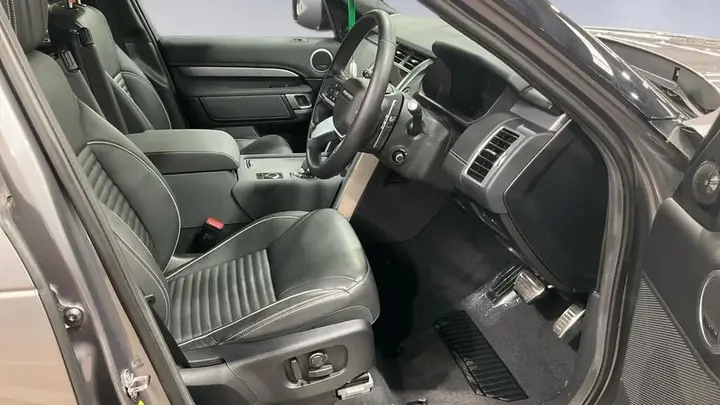 Land Rover Discovery 2024 photo 4